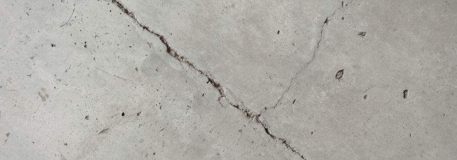 pictures of normal foundation cracks — non-structural crack in Northern Virginia